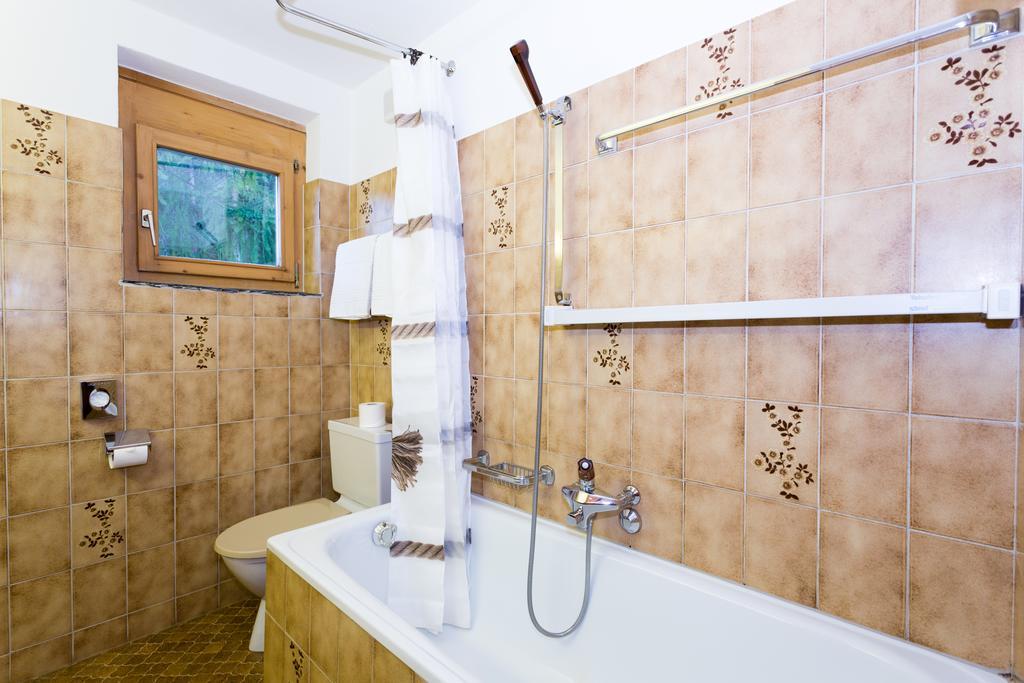 Hotel B&B Susom Surlej ซิลวาปลานา ภายนอก รูปภาพ