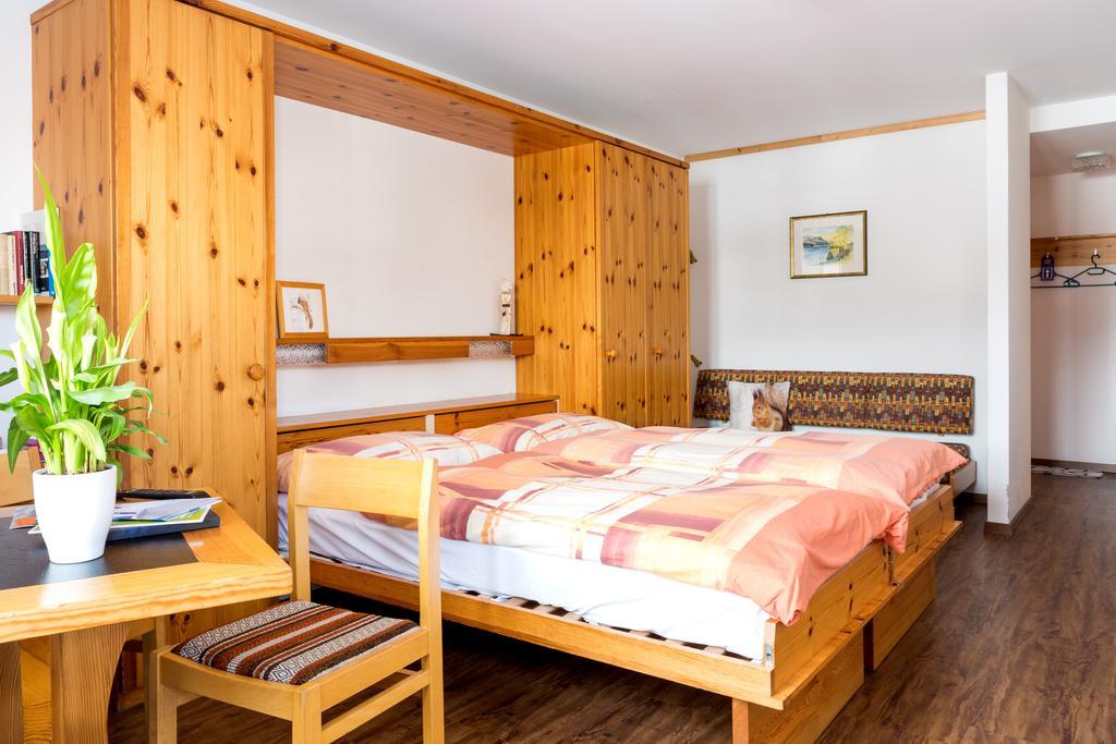 Hotel B&B Susom Surlej ซิลวาปลานา ภายนอก รูปภาพ